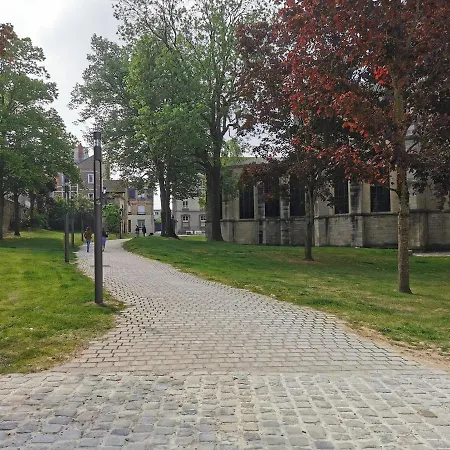Elegance & Confort - Appart Pres Caves Au Coeur De Reims Exterior photo